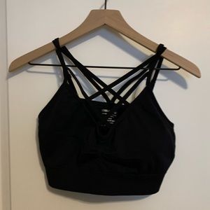 black multi strap sports bra